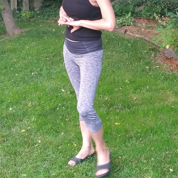 Size S H&M sport l athletic capri pants - Picture 5 of 15